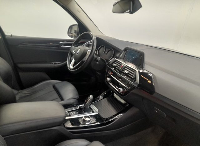 
								BMW X3 xDrive20d lleno									