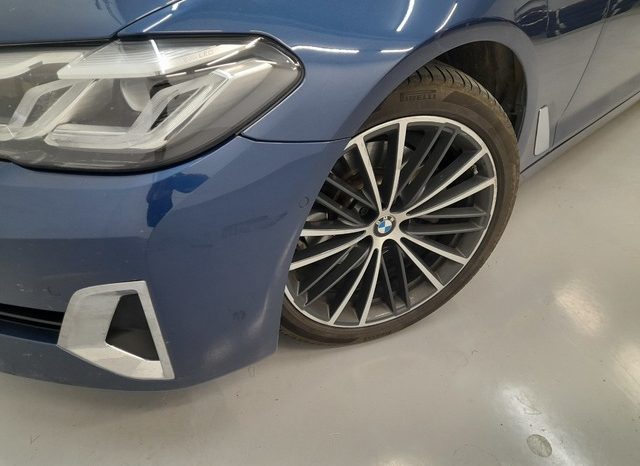 
								BMW Serie 5 520d lleno									