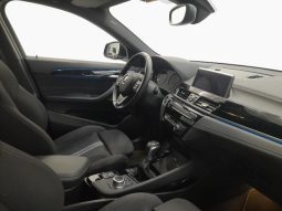 
										BMW X2 xDrive25e lleno									