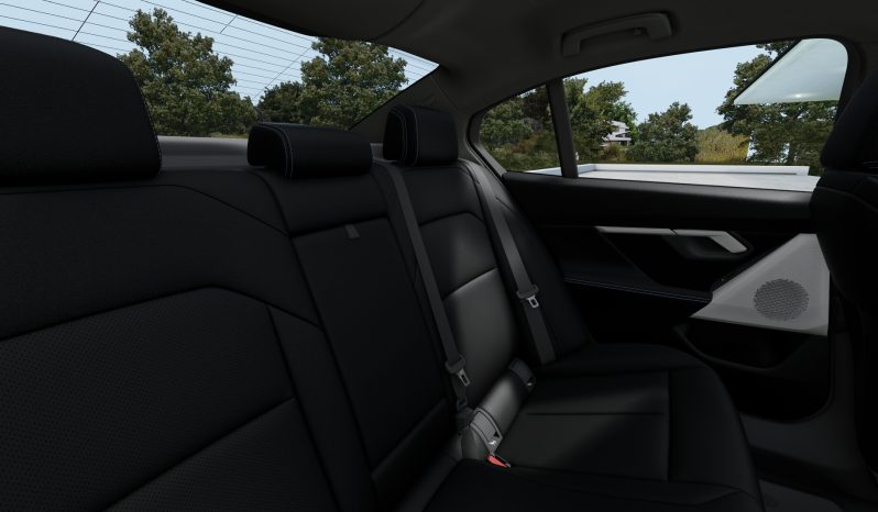 
								BMW Serie 5 Berlina lleno									