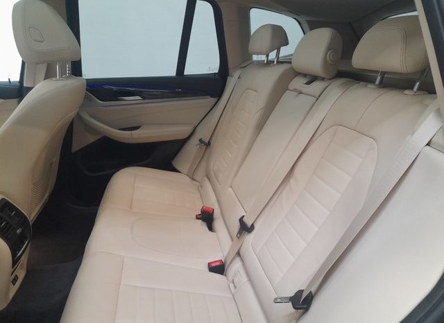 
								BMW X3 xDrive30d lleno									