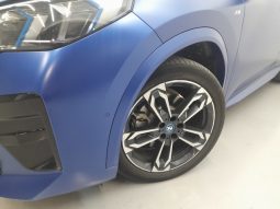 
										BMW iX2 xDrive30 lleno									