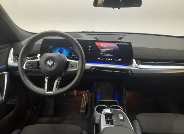 
								BMW iX2 xDrive30 lleno									