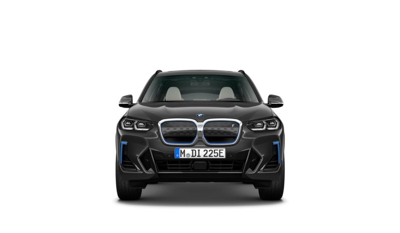 
								BMW iX3 lleno									