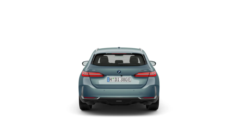 
								BMW i5 Touring lleno									