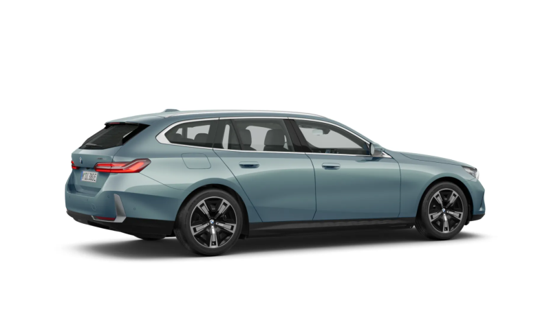 
								BMW i5 Touring lleno									